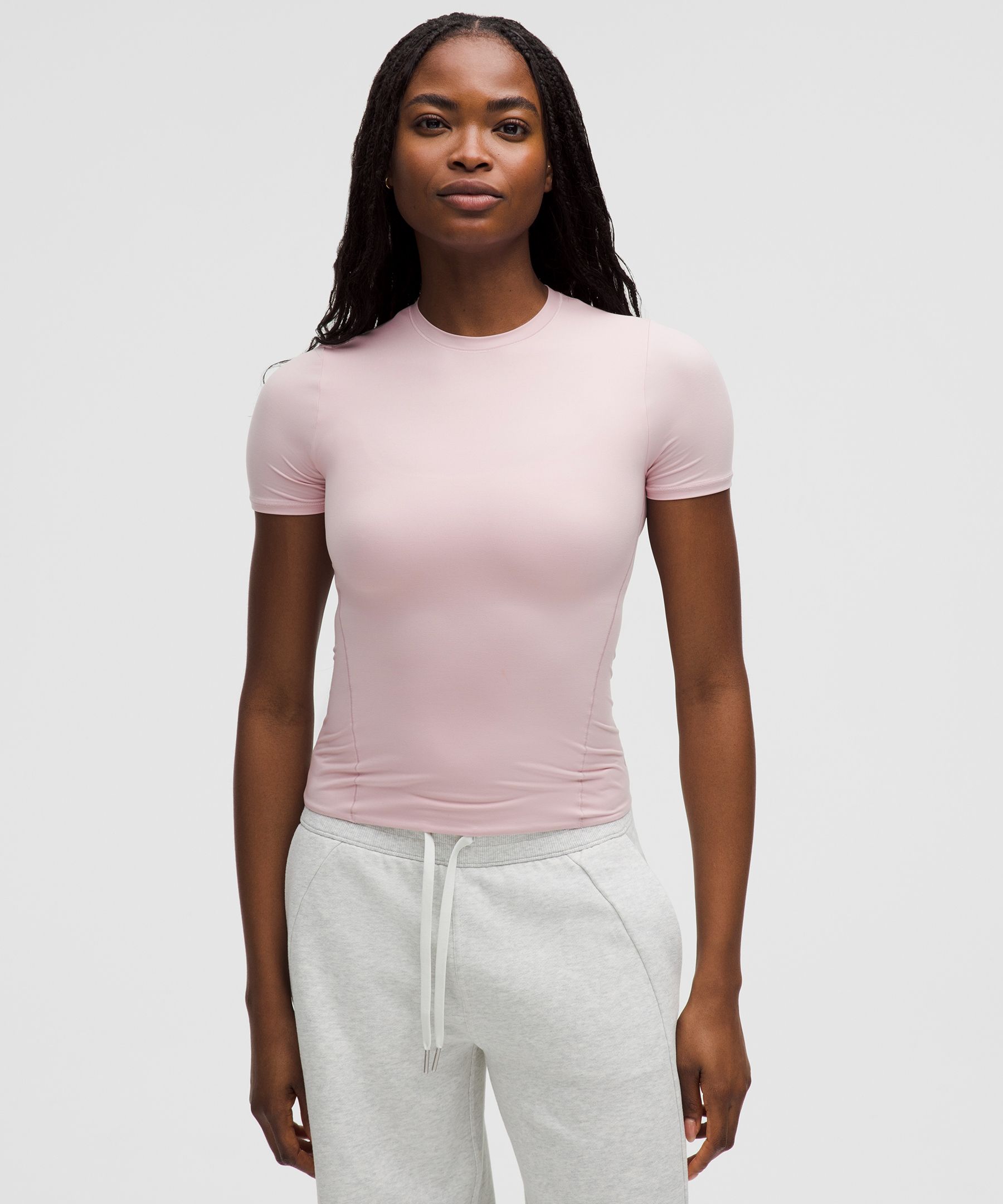 Lululemon Wundermost Ultra-Soft Nulu 女士T恤