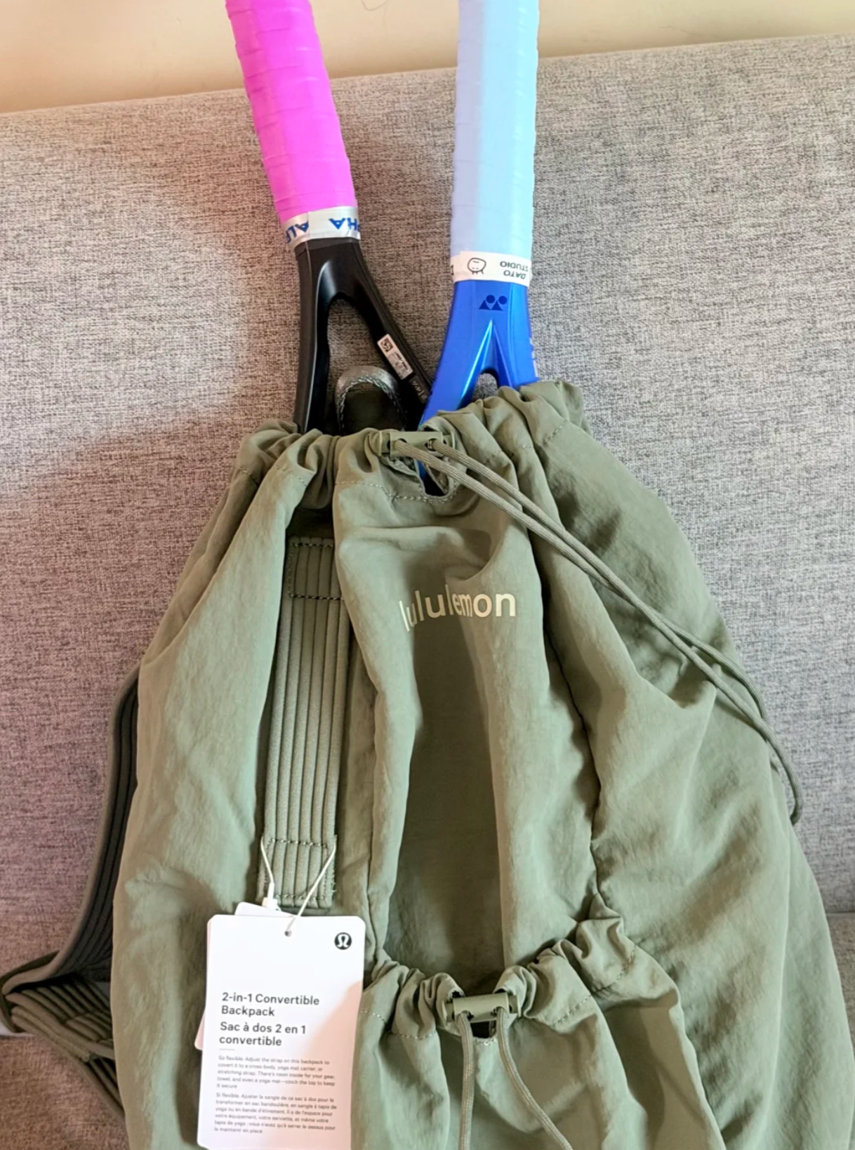 Side Pocket Detail on Lululemon 2-in-1 Drawstring Bag