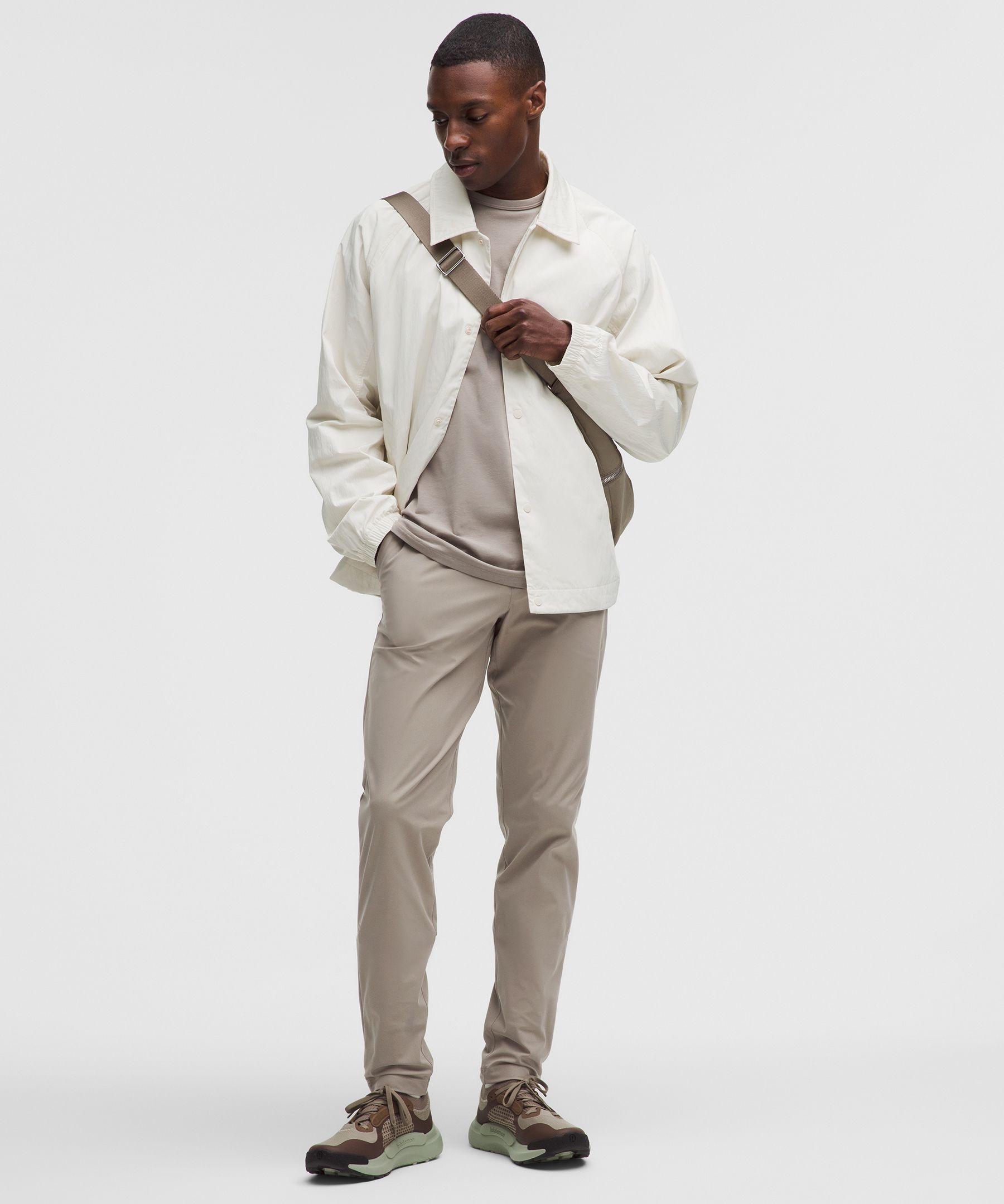 Lululemon ABC Slim-Fit 男裤