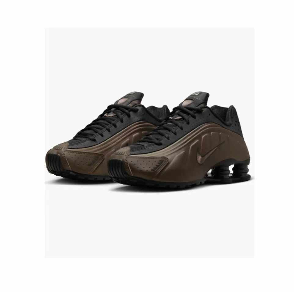Nike Shox R4运动鞋75折优惠 Nike Shox R4运动鞋75折优惠