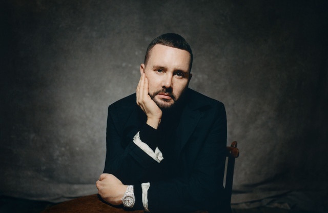 接过老佛爷衣钵kimjones出任fendi女装艺术总监