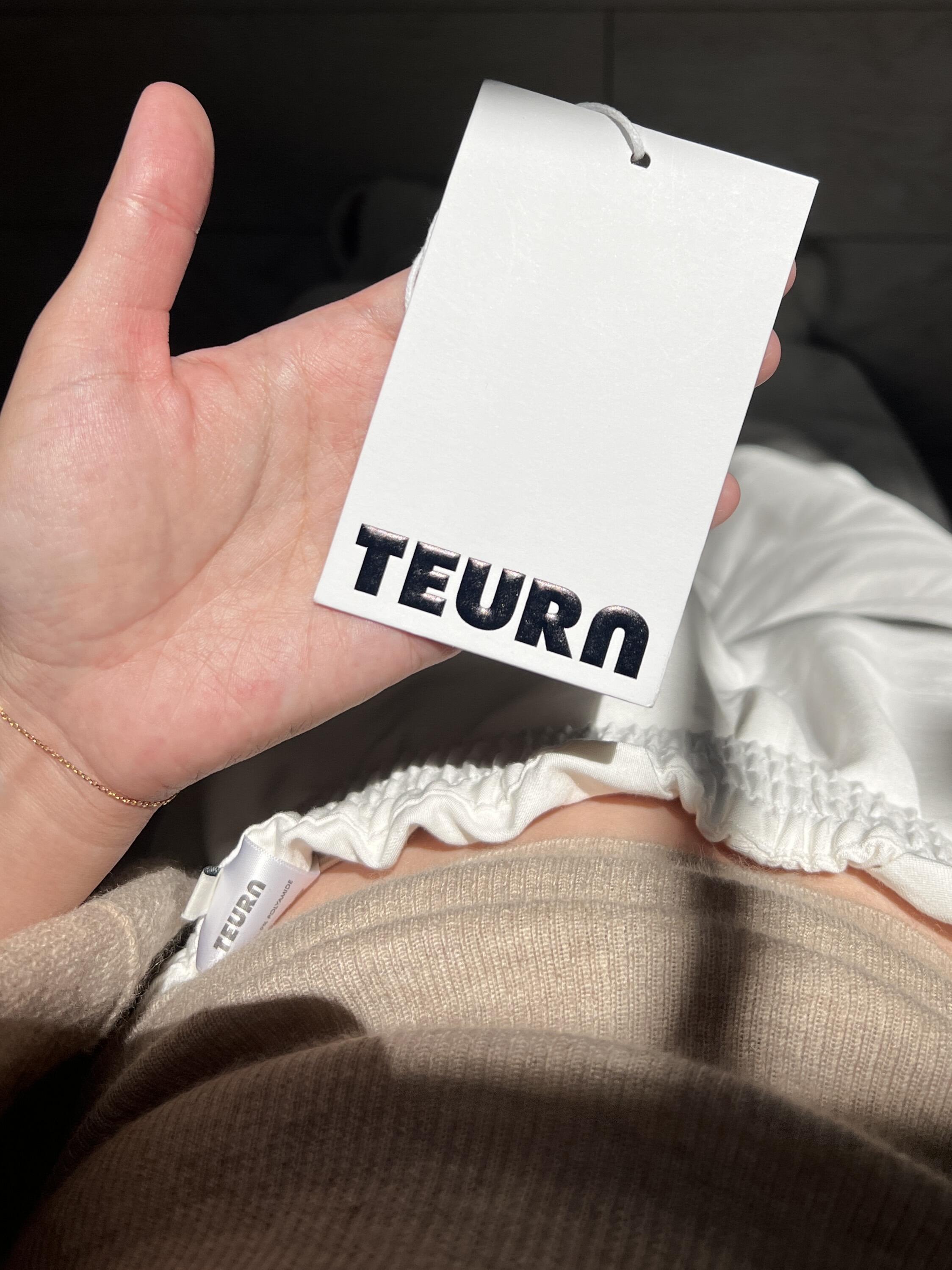 da188480 5093 48bc 92ca b56ff090be81 - TEURN STUDIOS: The Row's New Rival?