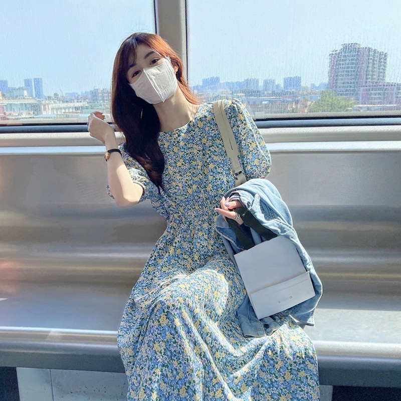 新款小清新碎花连衣裙法式甜美减气质长裙