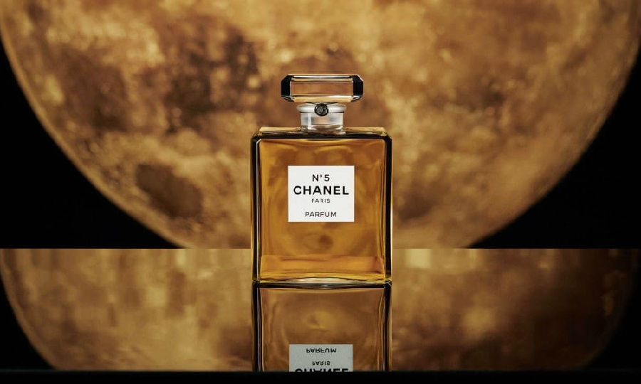 香水|chanel n°5 香水推出圣诞限定喜迎100周年