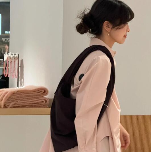 Lemaire 方巾包平替！Cos Kite Bag