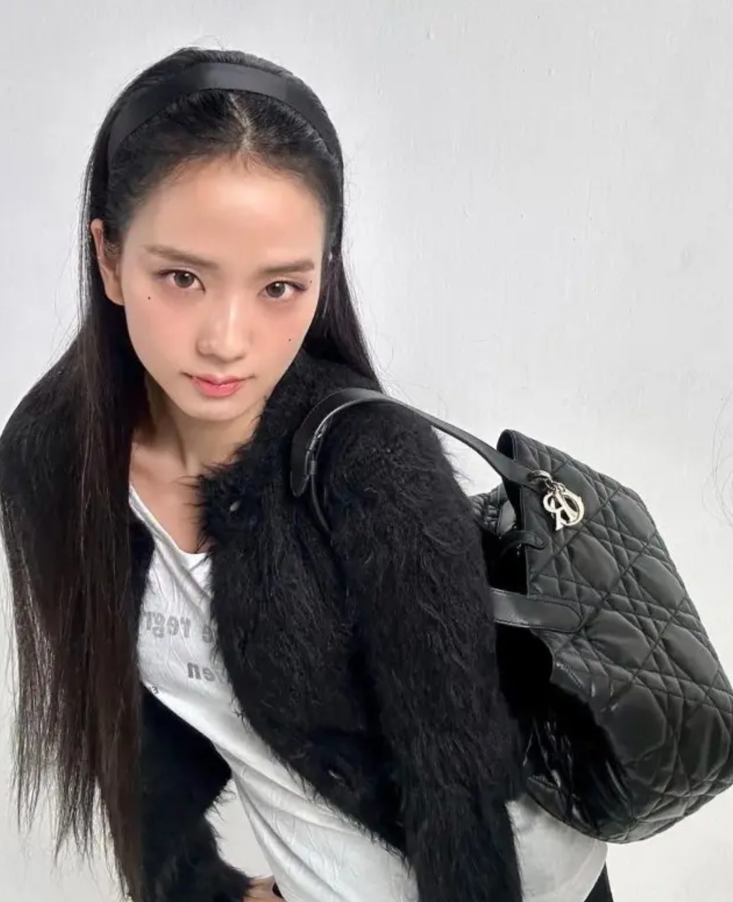 Dior Toujours bag with adjustable sides in black
