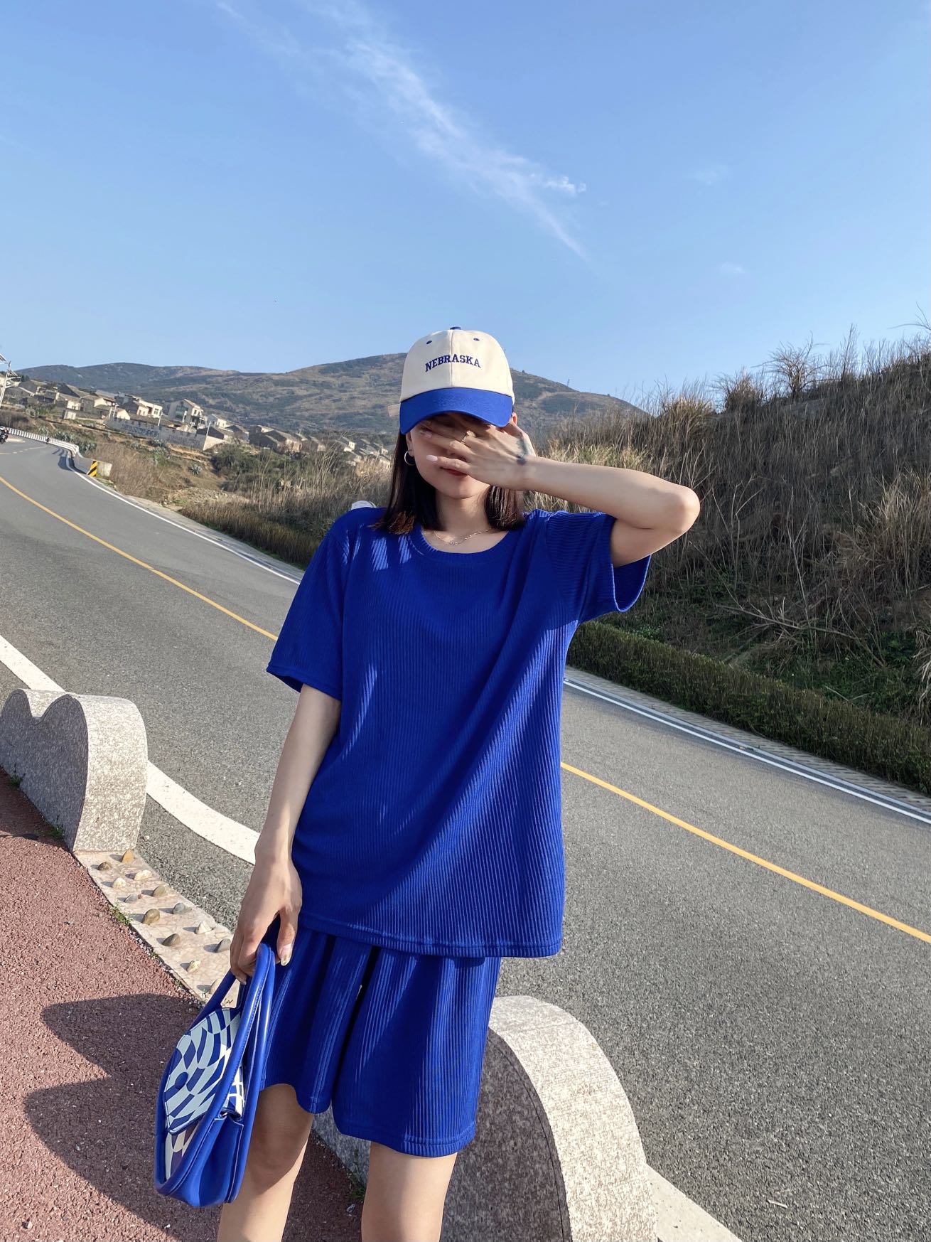 新款冰爽飘逸夏日冰丝套装