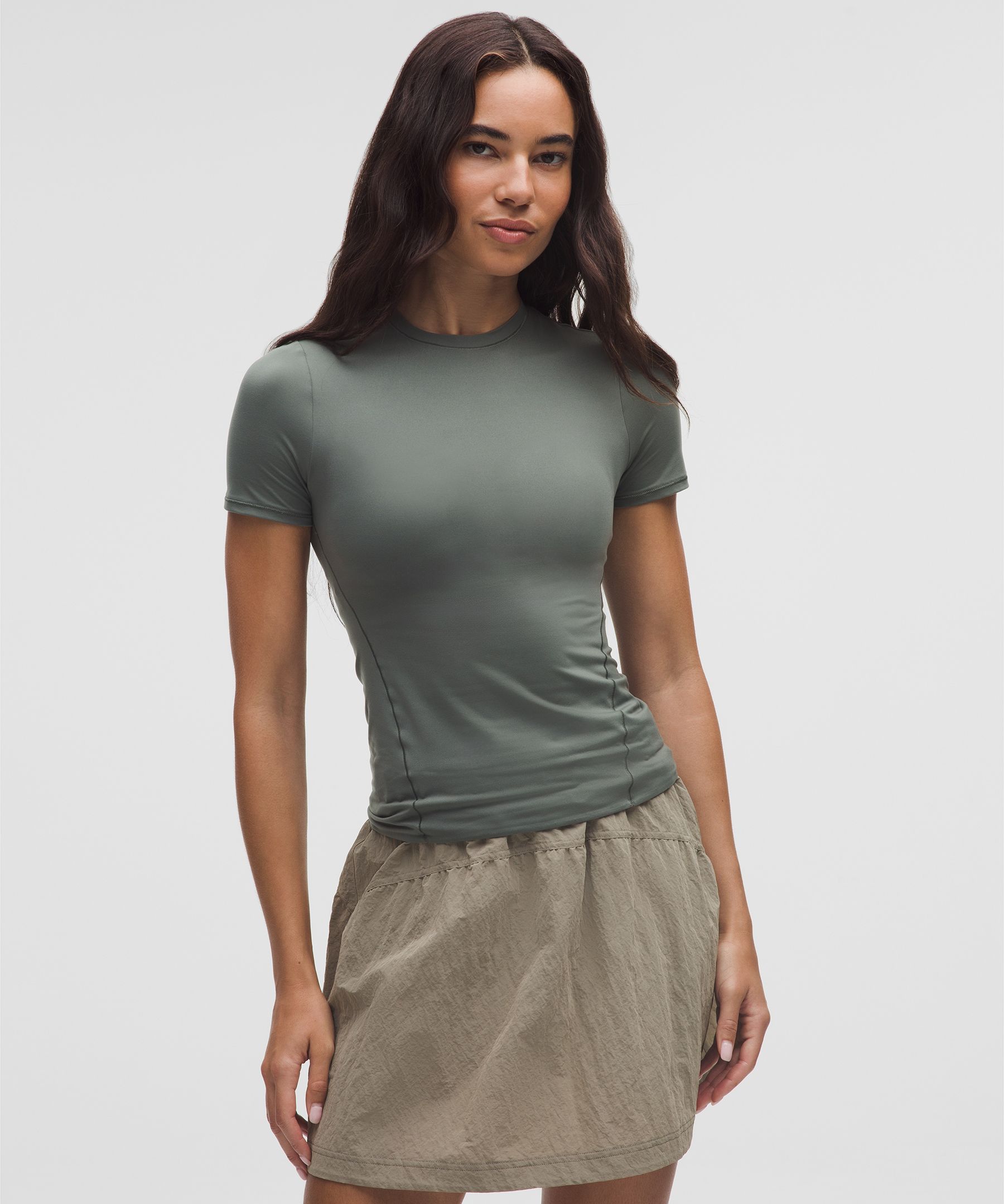 Lululemon Wundermost Ultra-Soft Nulu 女士T恤