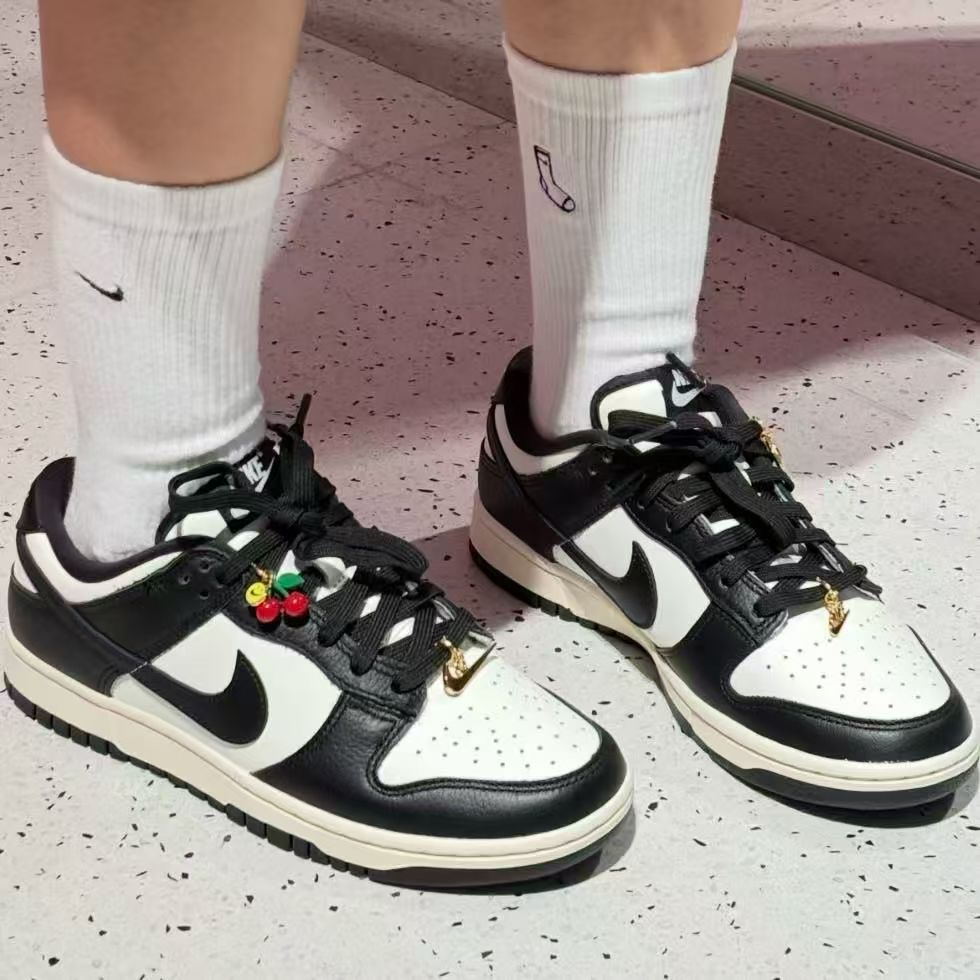 Nike熊猫配色Dunk Low 6折全球直邮