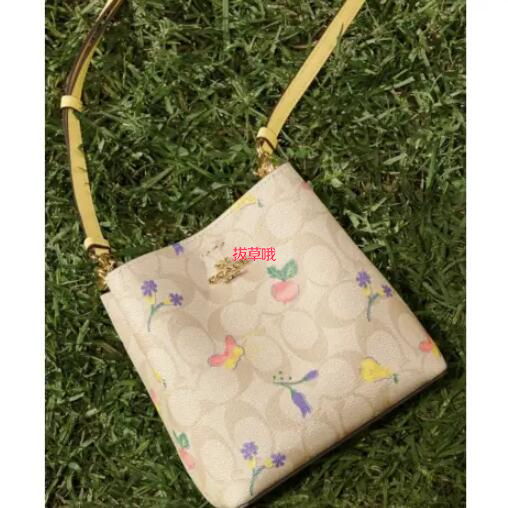 COACH 蔻驰Mini Town Bucket菜园水桶包,3折$98.4