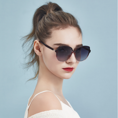 39元包邮！宝岛眼镜 目戏蝶形复古太阳眼镜