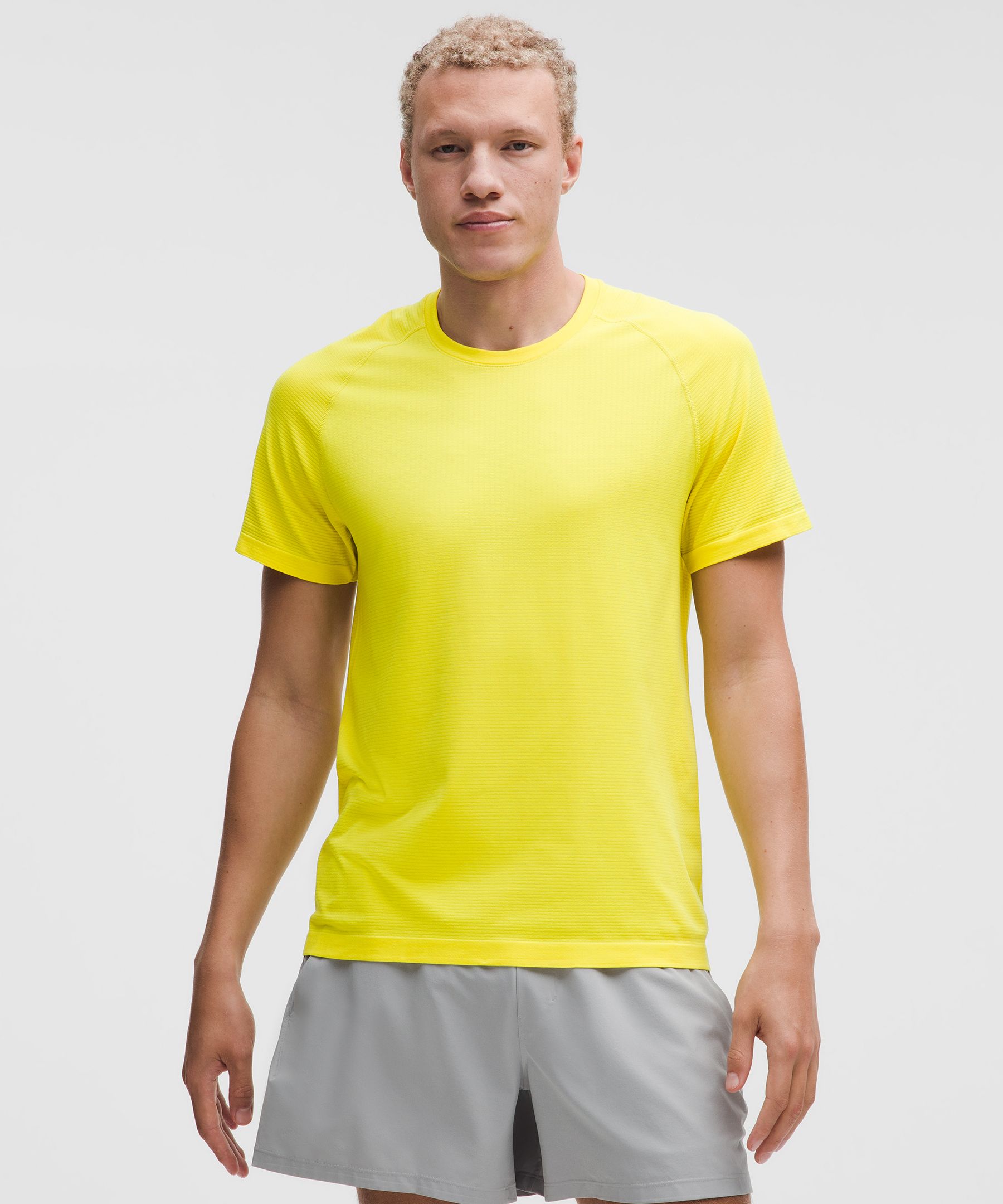 Lululemon Metal Vent Tech 男士T恤