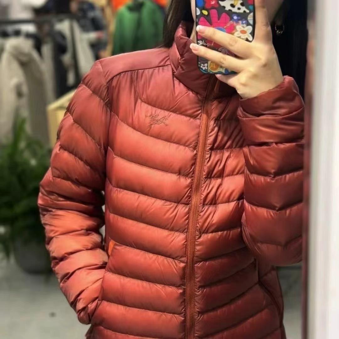 始祖鸟女款Cerium羽绒服5折优惠